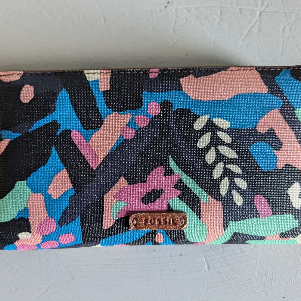 Fossil Wallet